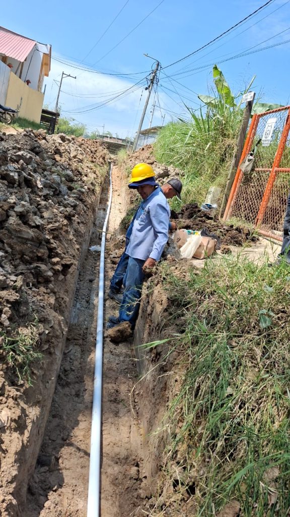 Empitalito mejora el suministro de agua potable en el barrio La Isla, beneficiando a más de 32 familias