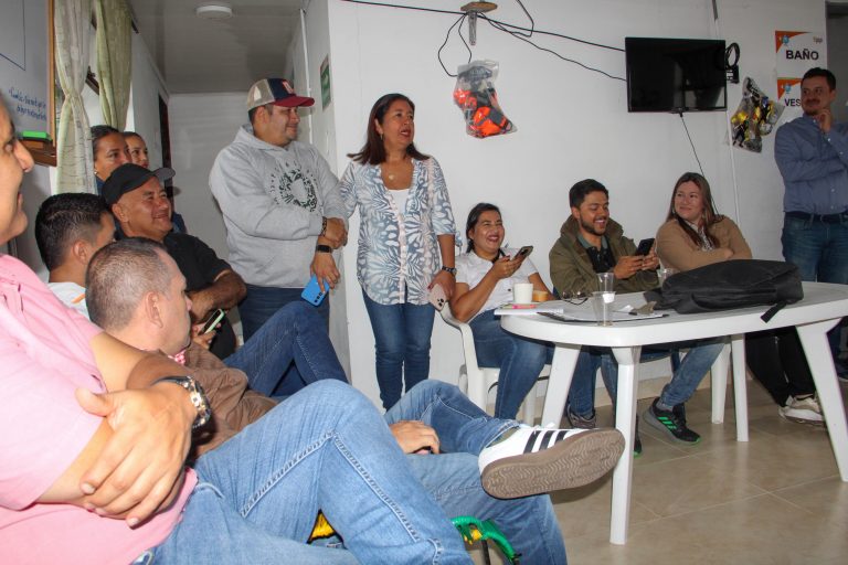 Carolina-Calderon-Valderrama-la-nueva-gerente-de-la-Empresa-de-Servicios-Publicos-Domiciliarios-de-Pitalito-EMPITALITO-E.S.P-ha-llegado-con-determinacion-y-vision2