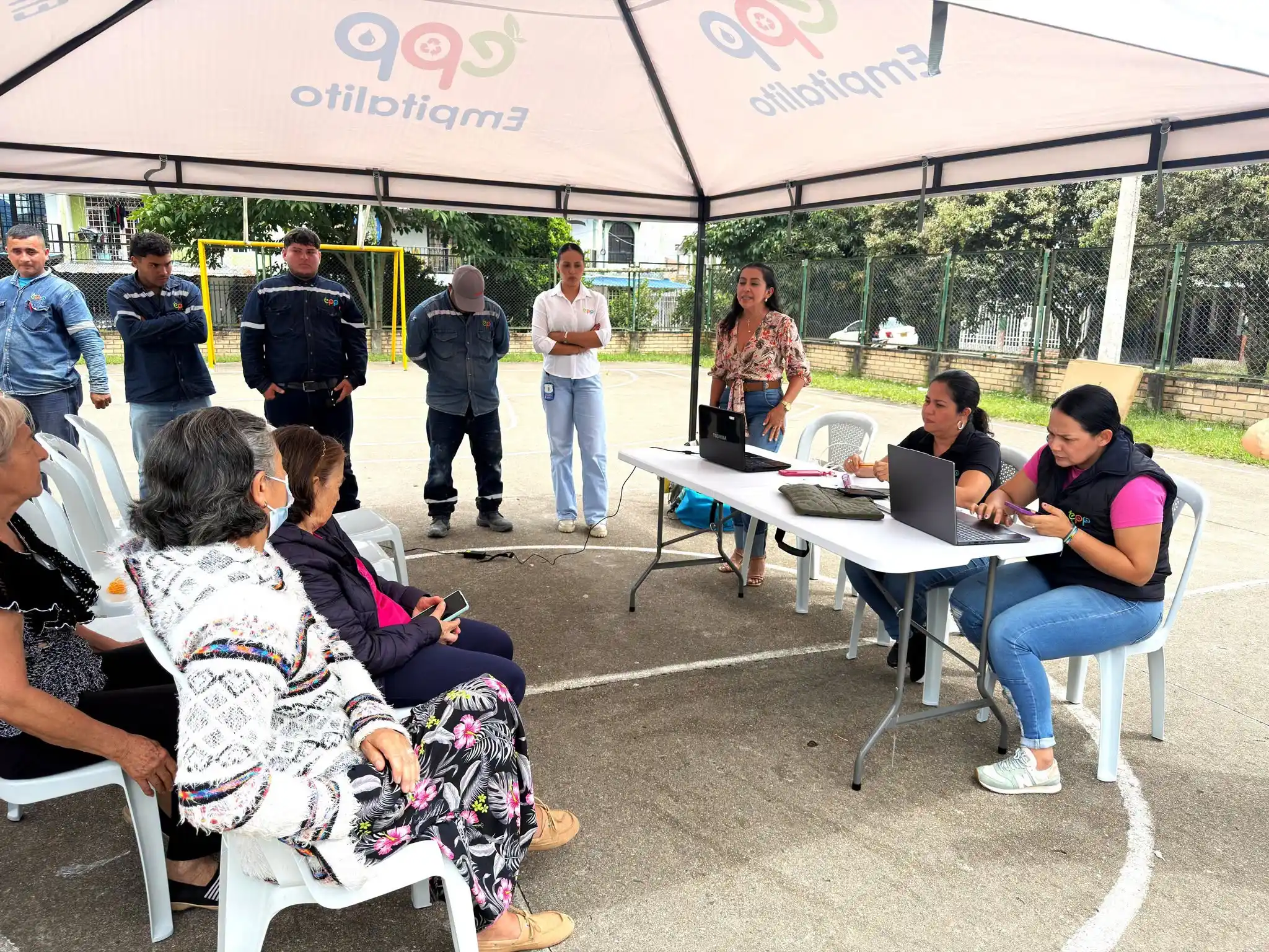 ¡EPP con la Gente llegó al barrio Bosques de la Riviera!